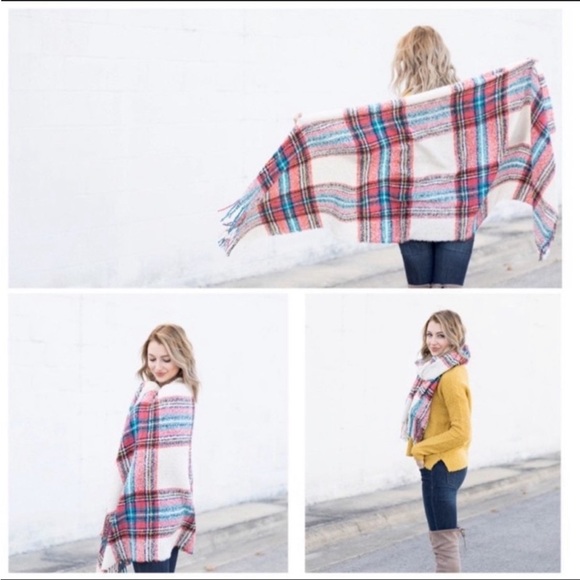 NWT AERIE | Plaid Blanket Scarf Large Fringe warm winter fall - Picture 3 of 11